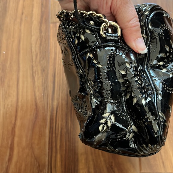 KATE SPADE FLORAL CUT OUT CROSSBODY BAG Black - Picture 6 of 13